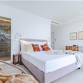 6 bedroom villa with infinity pool and sea views, Korcula Island, sleeps 12